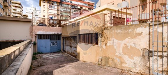 Propiedad comercial de 1 habitación en Palermo, Italy No. 45652 15
