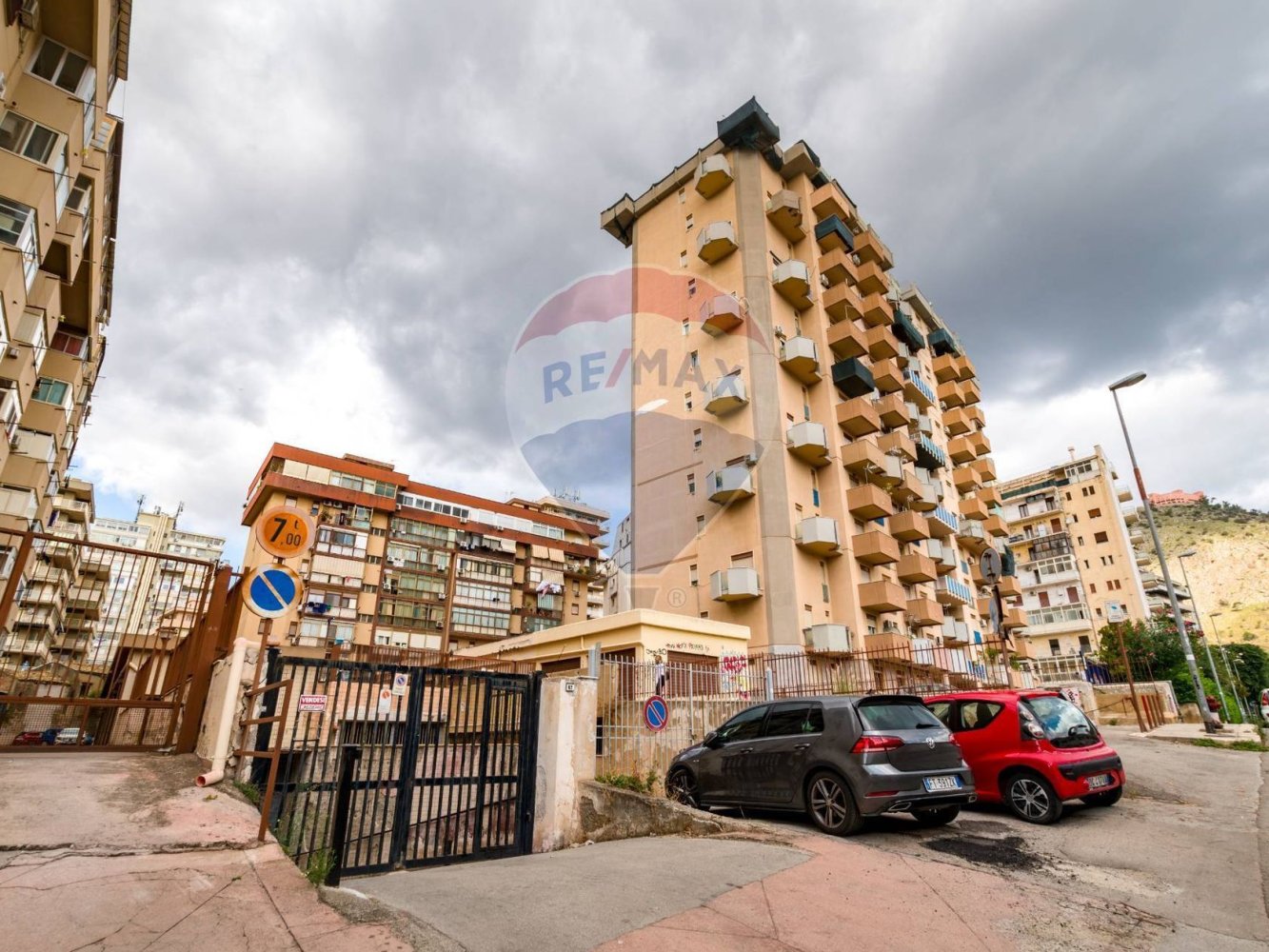 Propiedad comercial de 1 habitación en Palermo, Italy No. 45652