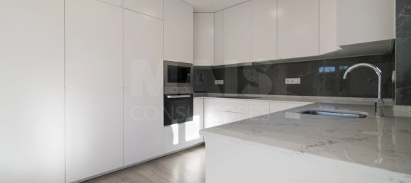 7 bedrooms House in Oeiras, Portugal No. 115002 13