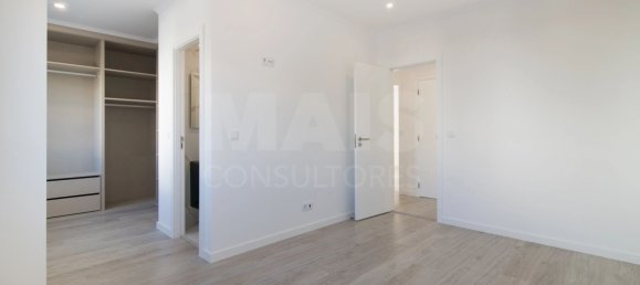 7 bedrooms House in Oeiras, Portugal No. 115002 19