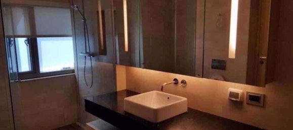 Apartamento com 2 quartos em condomínio em Bang Rak, Thailand N.º 23052 2