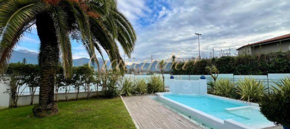 Villa de 6 divisões em Forte dei Marmi, Italy N.º 28871 29