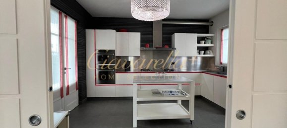 Villa de 6 divisões em Forte dei Marmi, Italy N.º 28871 22