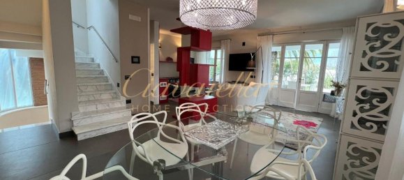 Villa de 6 divisões em Forte dei Marmi, Italy N.º 28871 20