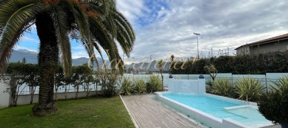 Villa de 6 divisões em Forte dei Marmi, Italy N.º 28871 7