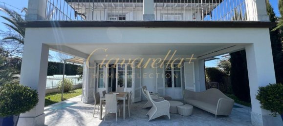 Villa de 6 divisões em Forte dei Marmi, Italy N.º 28871 25