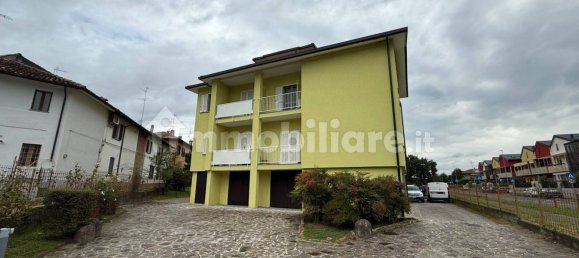 Estudio en Pavia, Italy No. 312542 2