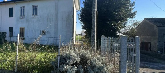 6 rooms Villa in Cavarzere, Italy No. 148852 2