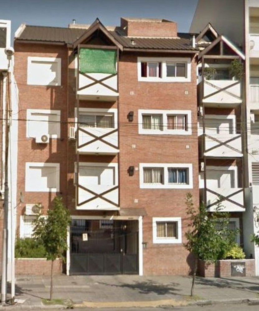 3 bedrooms Apartment in Avellaneda, Argentina No. 12363