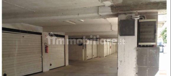 1 room Garage in Rome, Italy No. 224105 3