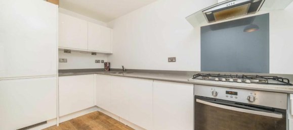 2 bedrooms Apartment in Surbiton, United Kingdom No. 10283 3