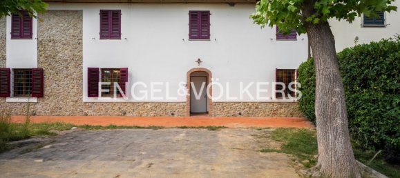 5 rooms Apartment in Lastra a Signa, Italy No. 301498 17