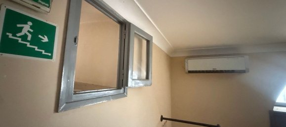 Propriété commerciale à Palermo, Italy 89m² No. 73588 9