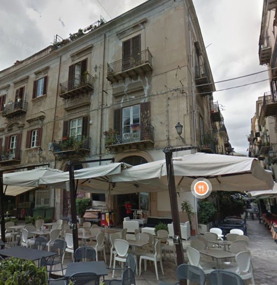 Propriété commerciale à Palermo, Italy 89m² No. 73588