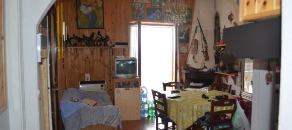 3 rooms Apartment in Tagliacozzo, Italy No. 253923 5