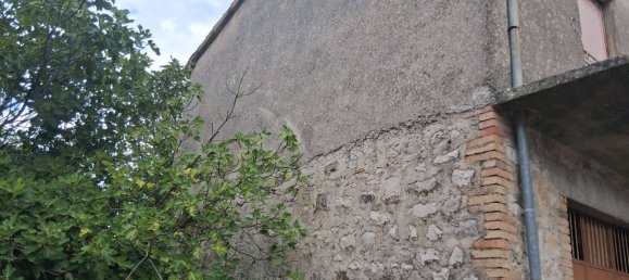 Studio in Isernia, Italy No. 262748 3