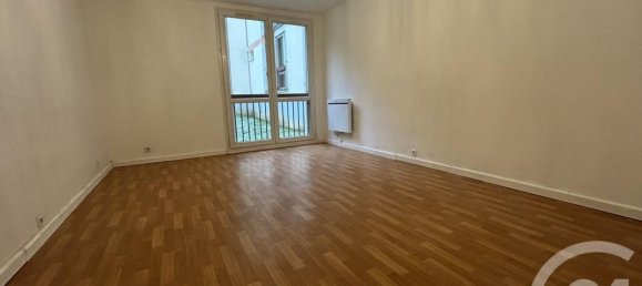 Apartamento de 1 dormitorio en Pont-Sainte-Maxence, France No. 42574 3