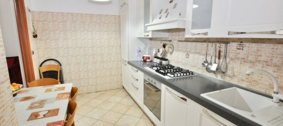 4 bedrooms Apartment in San Benedetto del Tronto, Italy No. 165803 8