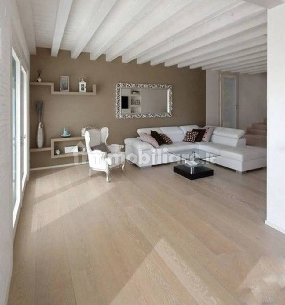 3 bedrooms Apartment in Rovato, Italy No. 259436