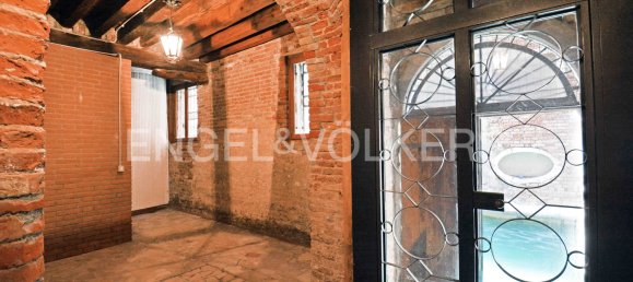 1 bedroom Apartment in Venice, Italy No. 105277 5