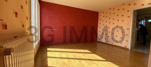 2 bedrooms Apartment in Nevers, France No. 358379 2