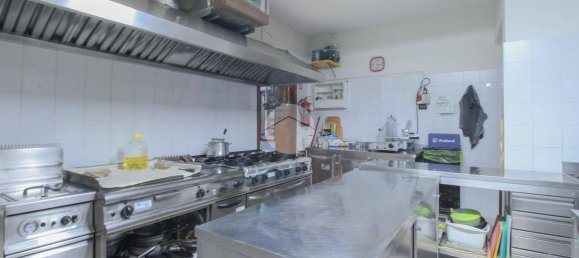 Oficina de 3 habitaciónes en Truccazzano, Italy No. 294990 6