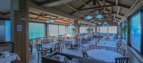 Oficina de 3 habitaciónes en Truccazzano, Italy No. 294990 9