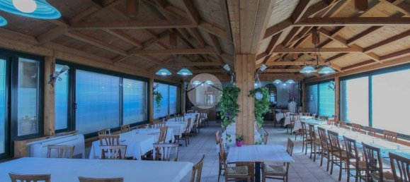 Oficina de 3 habitaciónes en Truccazzano, Italy No. 294990 3