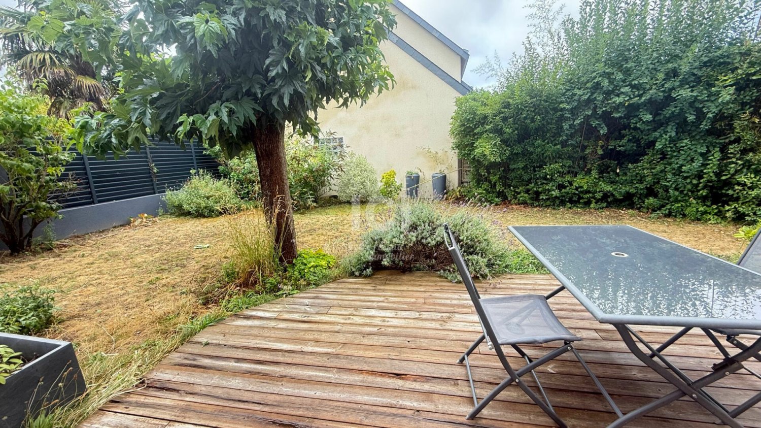 5 bedrooms House in Nantes, France No. 281267