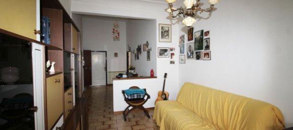 5 bedrooms Apartment in Fermignano, Italy No. 326644 4