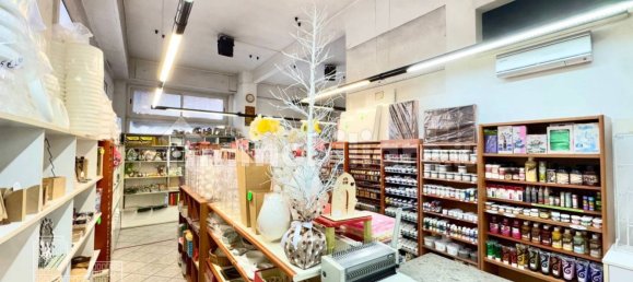 2 rooms Commercial property in Rome, Italy No. 343383 6