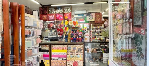 2 rooms Commercial property in Rome, Italy No. 343383 11