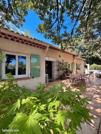 2 bedrooms House in La Roquebrussanne, France No. 287177