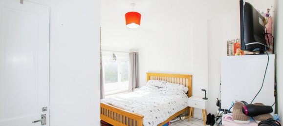 3 bedrooms House in Norwich, United Kingdom No. 2084 10