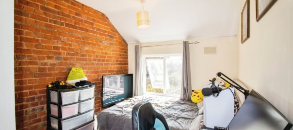 3 bedrooms House in Norwich, United Kingdom No. 2084 9