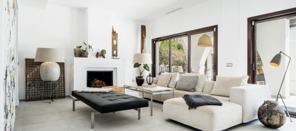 5 bedrooms Villa in Marbella, Spain No. 4821 5