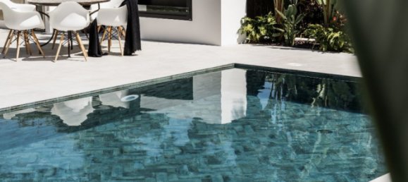 5 bedrooms Villa in Marbella, Spain No. 4821 4