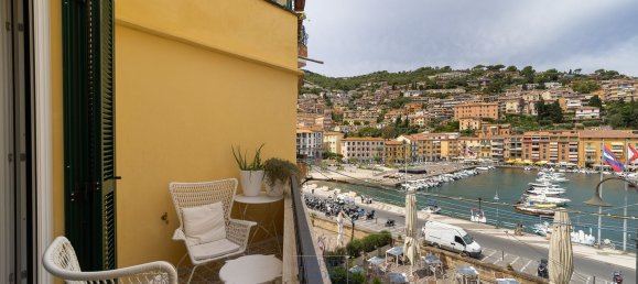 Dúplex de 5 habitaciónes en Monte Argentario, Italy No. 285269 2