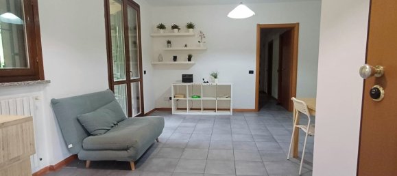 3 rooms Apartment in Pavia, Italy No. 276164 2