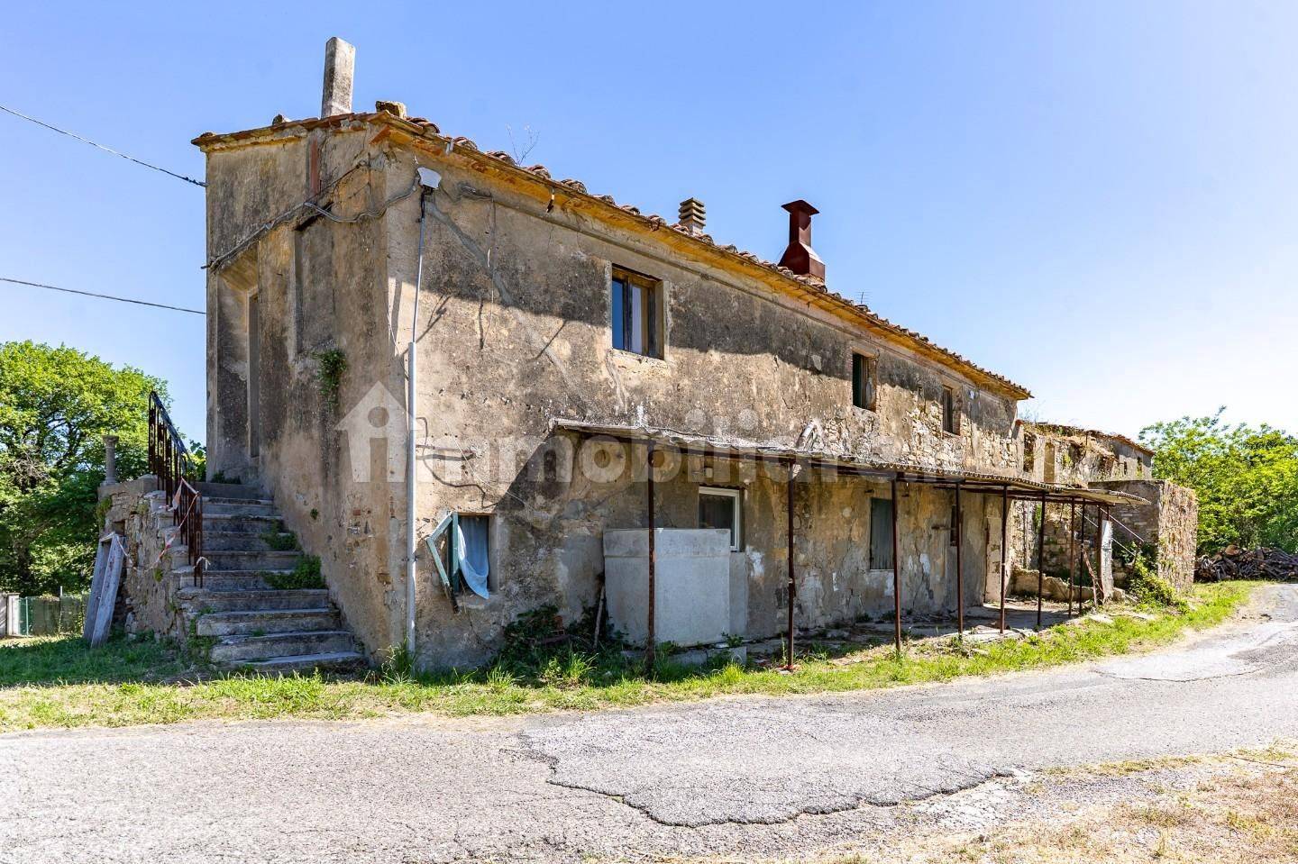 8 chambres Maison à Monteverdi Marittimo, Italy No. 349638