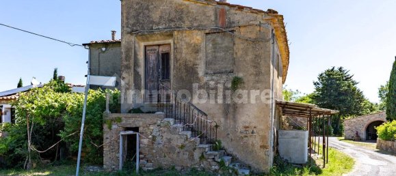 8 chambres Maison à Monteverdi Marittimo, Italy No. 349638 3