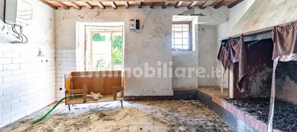 8 chambres Maison à Monteverdi Marittimo, Italy No. 349638 11