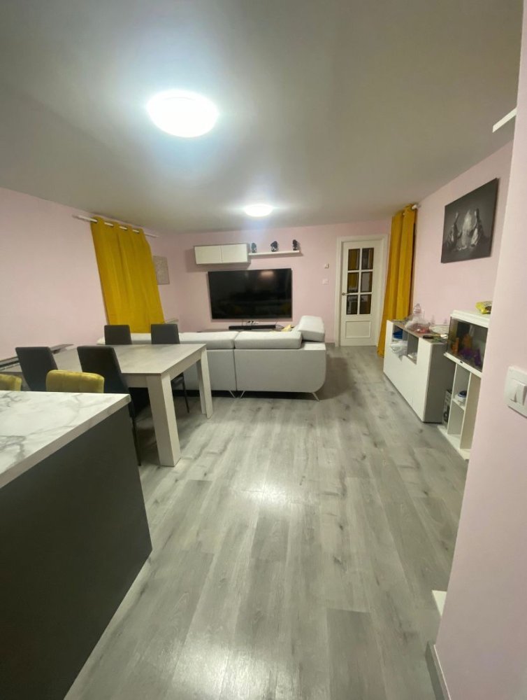 5 bedrooms House in Caceres, Spain No. 131005