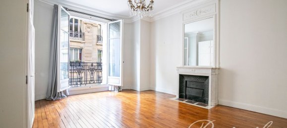 4 bedrooms Apartment in Paris, France No. 292051 10