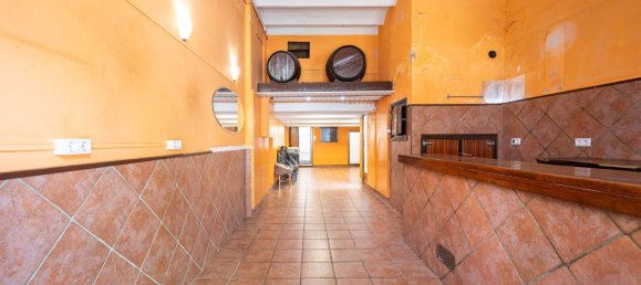 6 bedrooms House in Sant Marti, Spain No. 187839 3