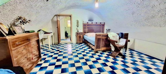 5 bedrooms Apartment in Cava de' Tirreni, Italy No. 332304 4