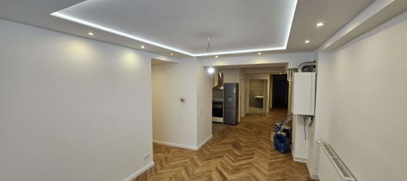 5 bedrooms Apartment in Schoneberg, Germany No. 265682 2