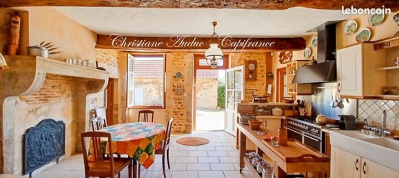 4 bedrooms House in La Clayette, France No. 323666 6