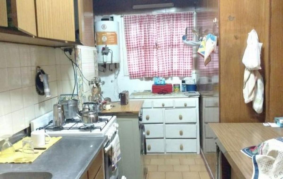 3 bedrooms Apartment in Mar del Plata, Argentina No. 84015