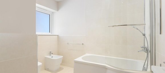 5 bedrooms House in Leatherhead, United Kingdom No. 9670 40